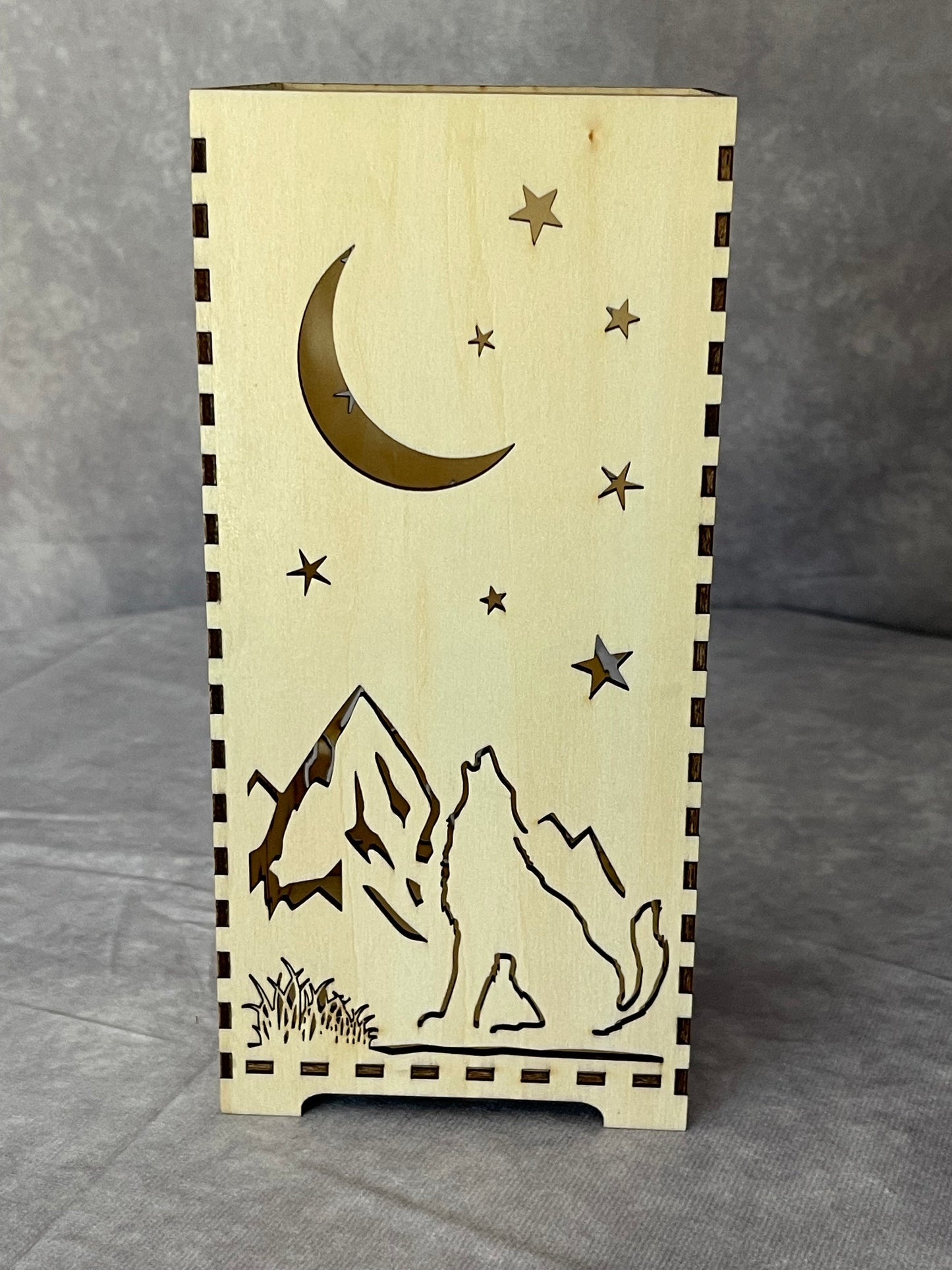 Flameless LED Candleholder - Desert Mountain Wolf