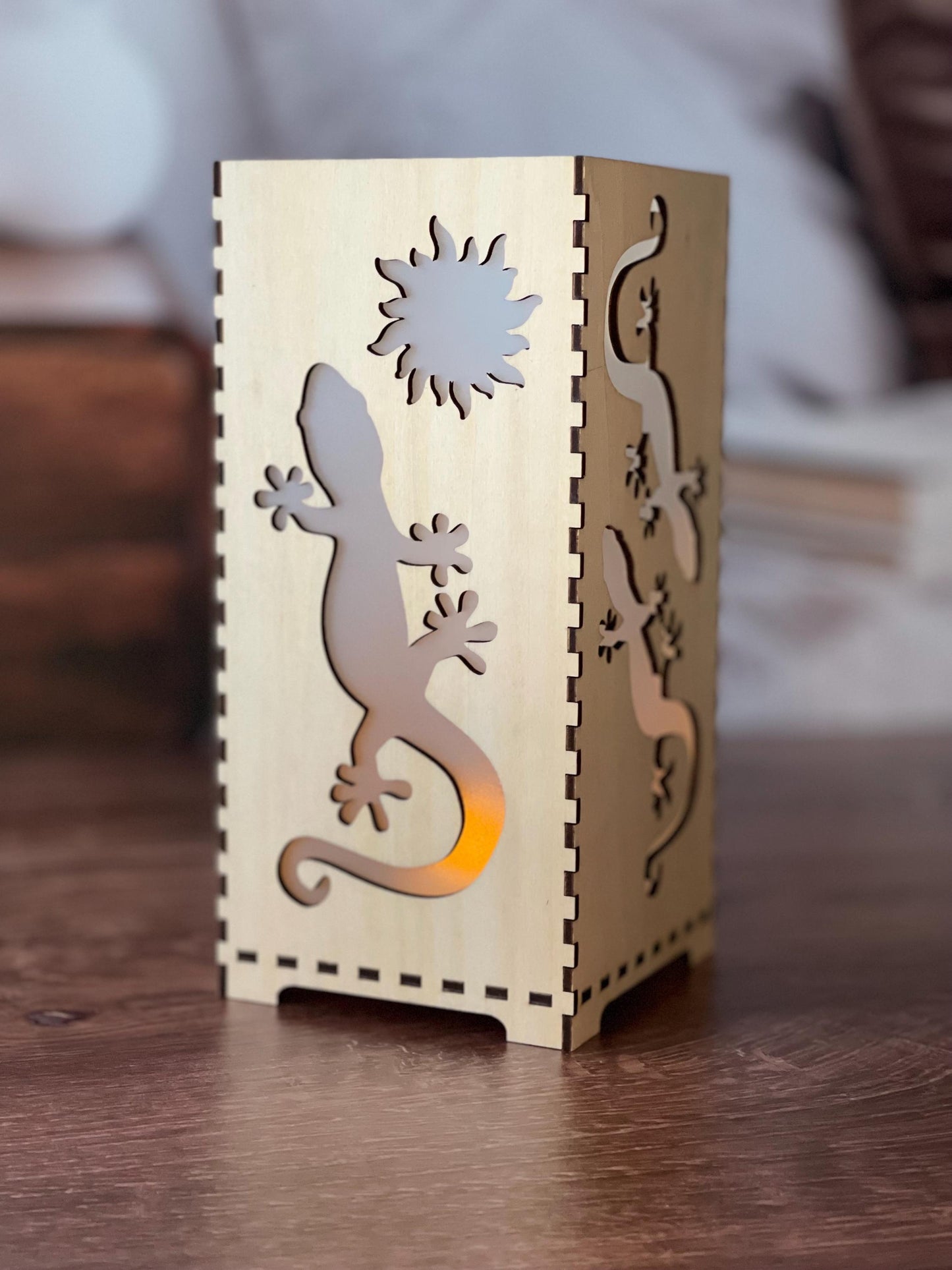 Flameless LED Candleholder - Talavera Lizard Frosted