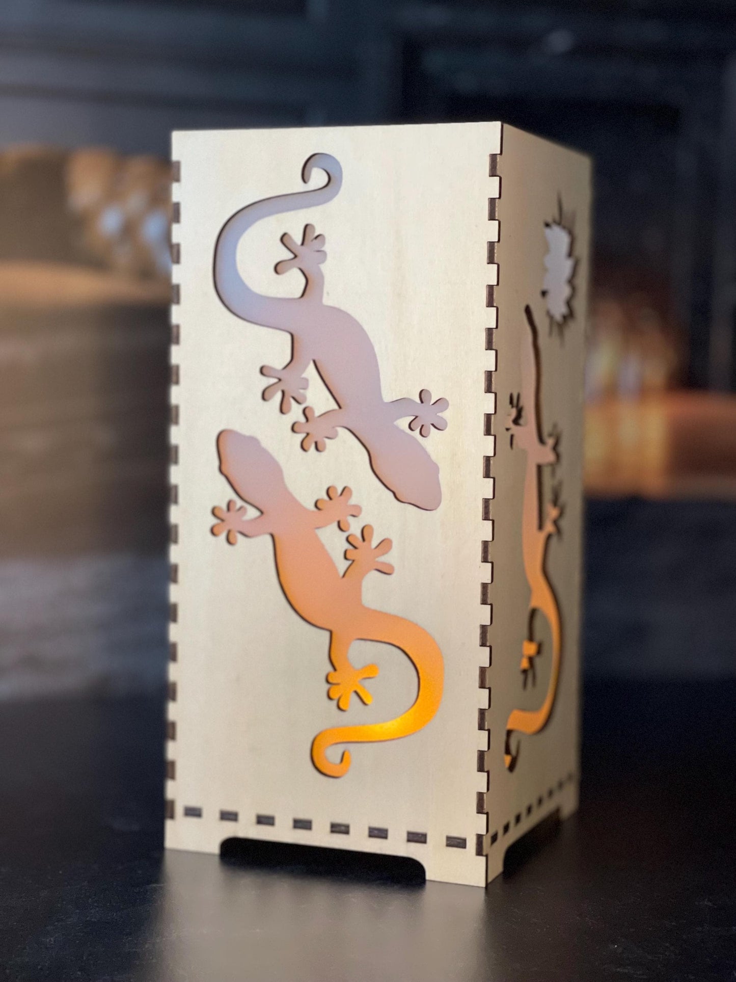 Flameless LED Candleholder - Talavera Lizard Frosted