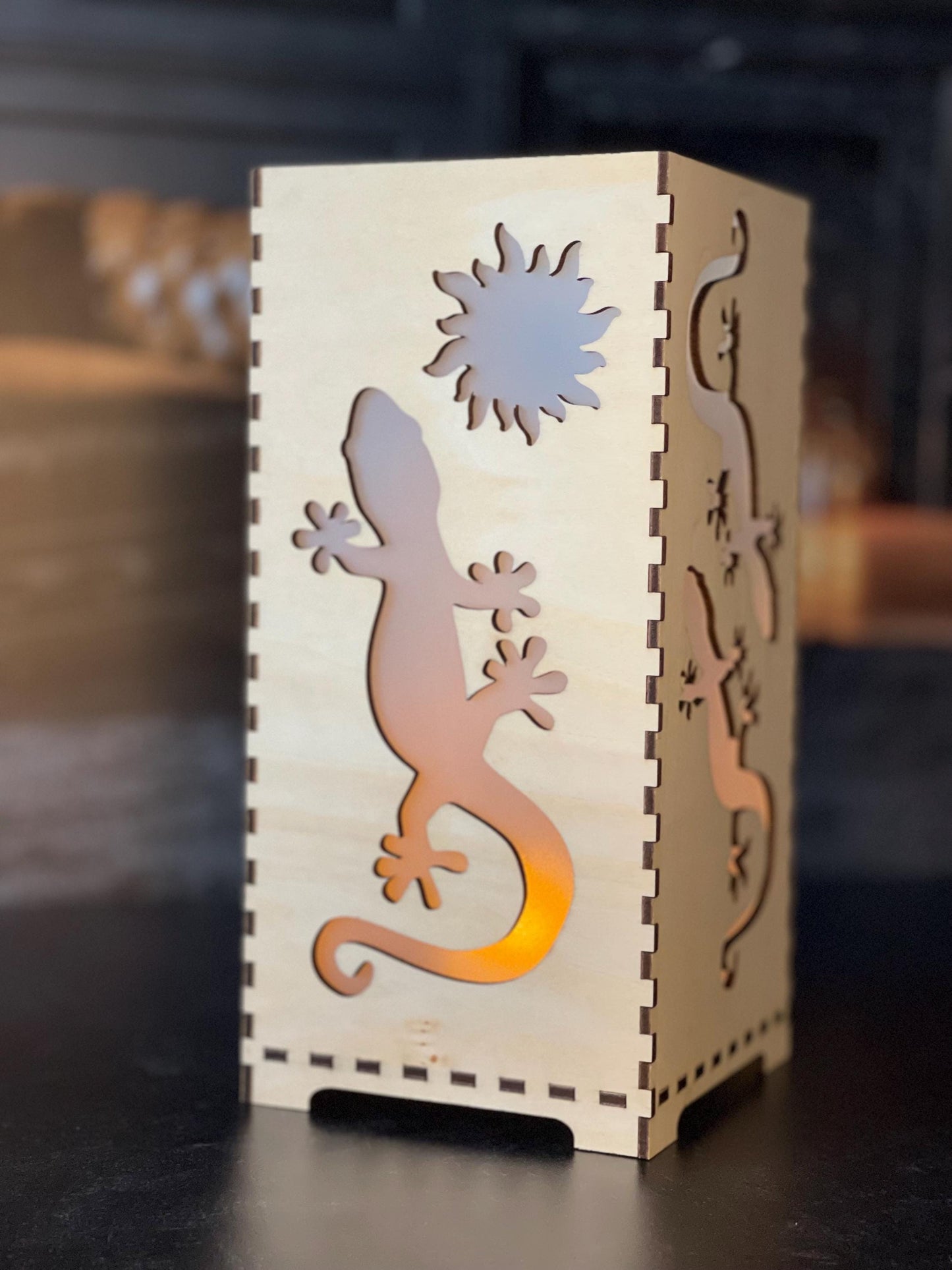 Flameless LED Candleholder - Talavera Lizard Frosted